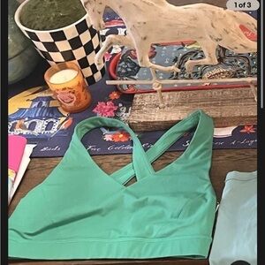 LULULEMON Envital Bra MediumSupport B/C cup Kelly Green Sz 8